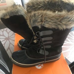 Thinsulate Katmandu womens Size 9 snow boots